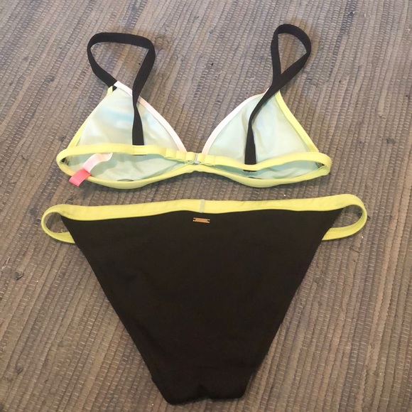 VS bikini - Picture 3 of 4